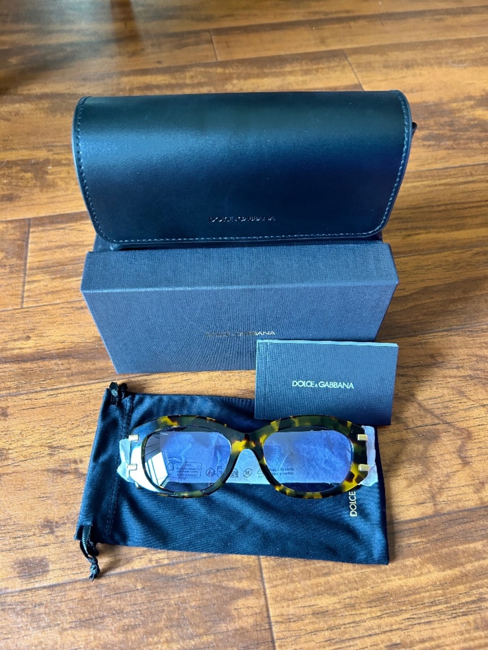 Dolce & Gabbana sunglasses - model DG4502 - brand-new - never worn
